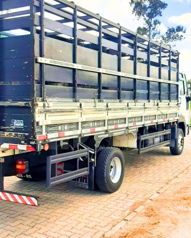 0AD205F6-1165-47BA-B65D-58157101371E