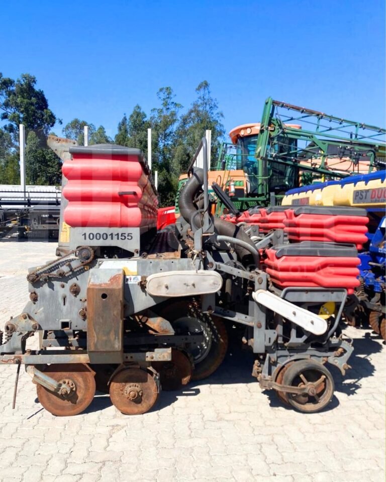 CCDA39B2-5DC2-4F0C-8071-043BED4BDB3B