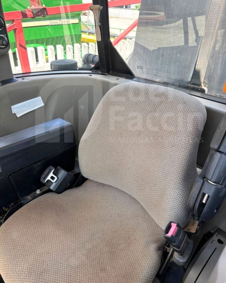 79dd7929-9e02-4b3f-95da-494af253094b